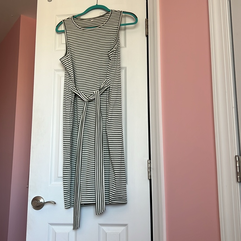 New Striped Sleeveless Dress